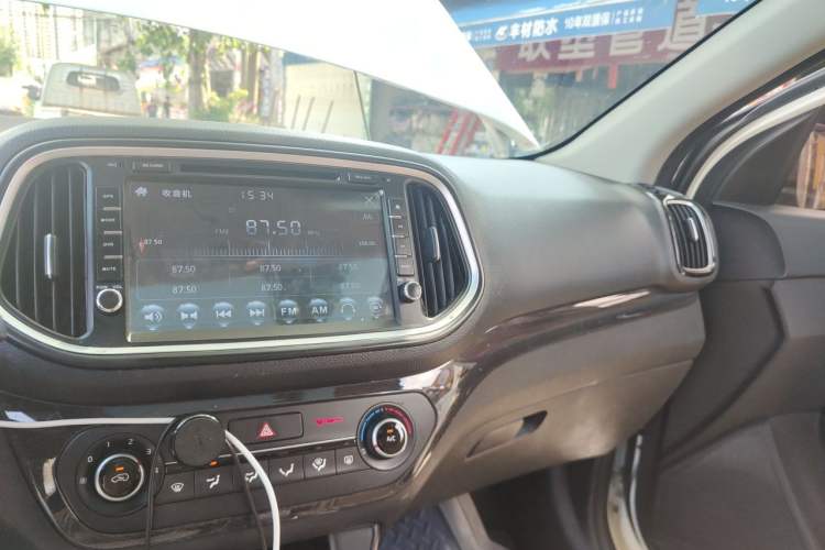 Used Kia KX3 2015 1.6L Automatic Two-Wheel Drive DLX Audio And AC Panel