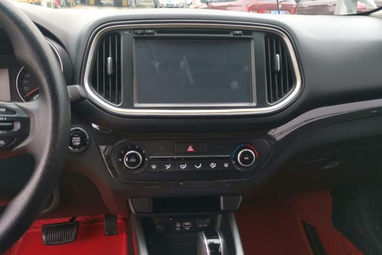 Used Kia KX3 2015 1.6L Automatic Two-Wheel Drive DLX Audio And AC Panel