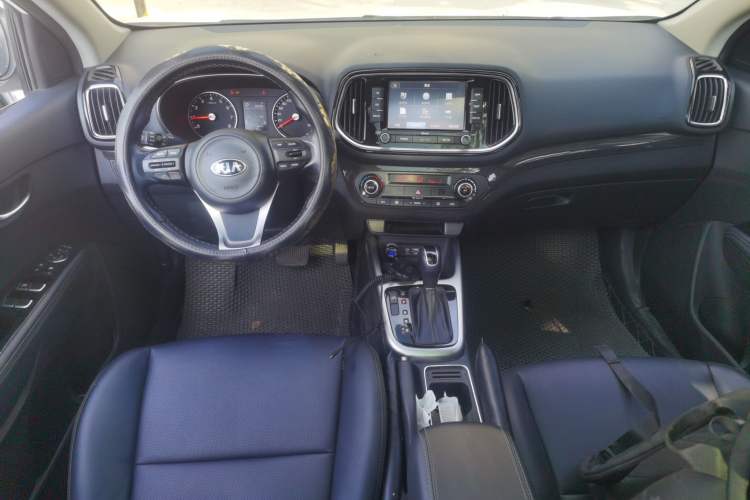 Used Kia KX3 2015 1.6L Automatic Two-Wheel Drive PRM Center Console