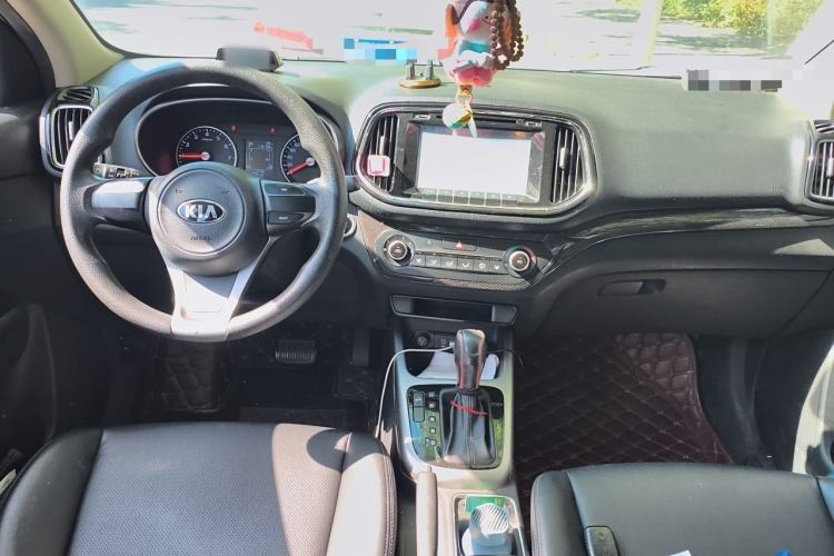 Used Kia KX3 2015 1.6L Automatic Two-Wheel Drive DLX Center Console