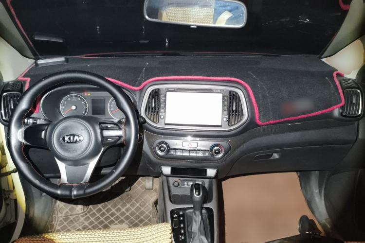 Used Kia KX3 2015 1.6L Automatic Two-Wheel Drive DLX Center Console