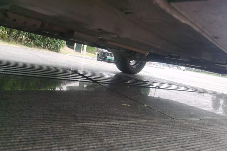 Used Kia KX3 2015 1.6L Automatic Two-Wheel Drive DLX Chassis Front Left