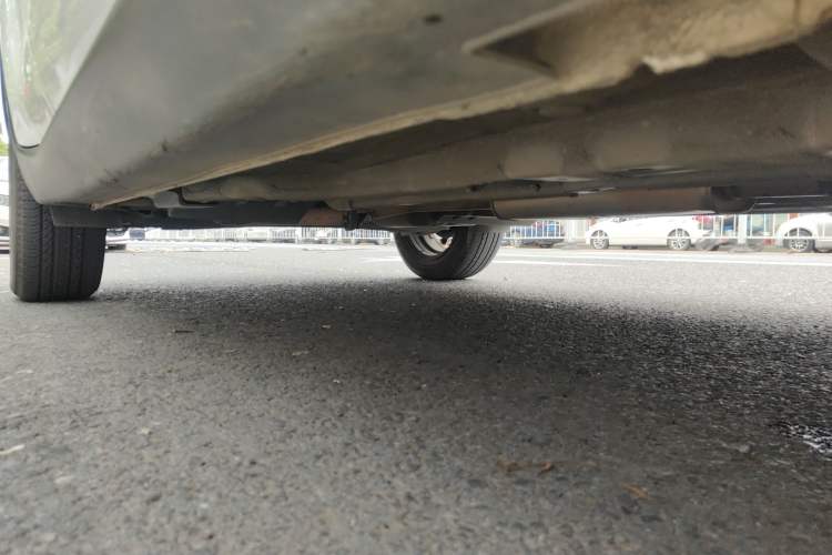 Used Kia KX3 2015 1.6T Automatic Two-Wheel Drive DLX Chassis Front Right