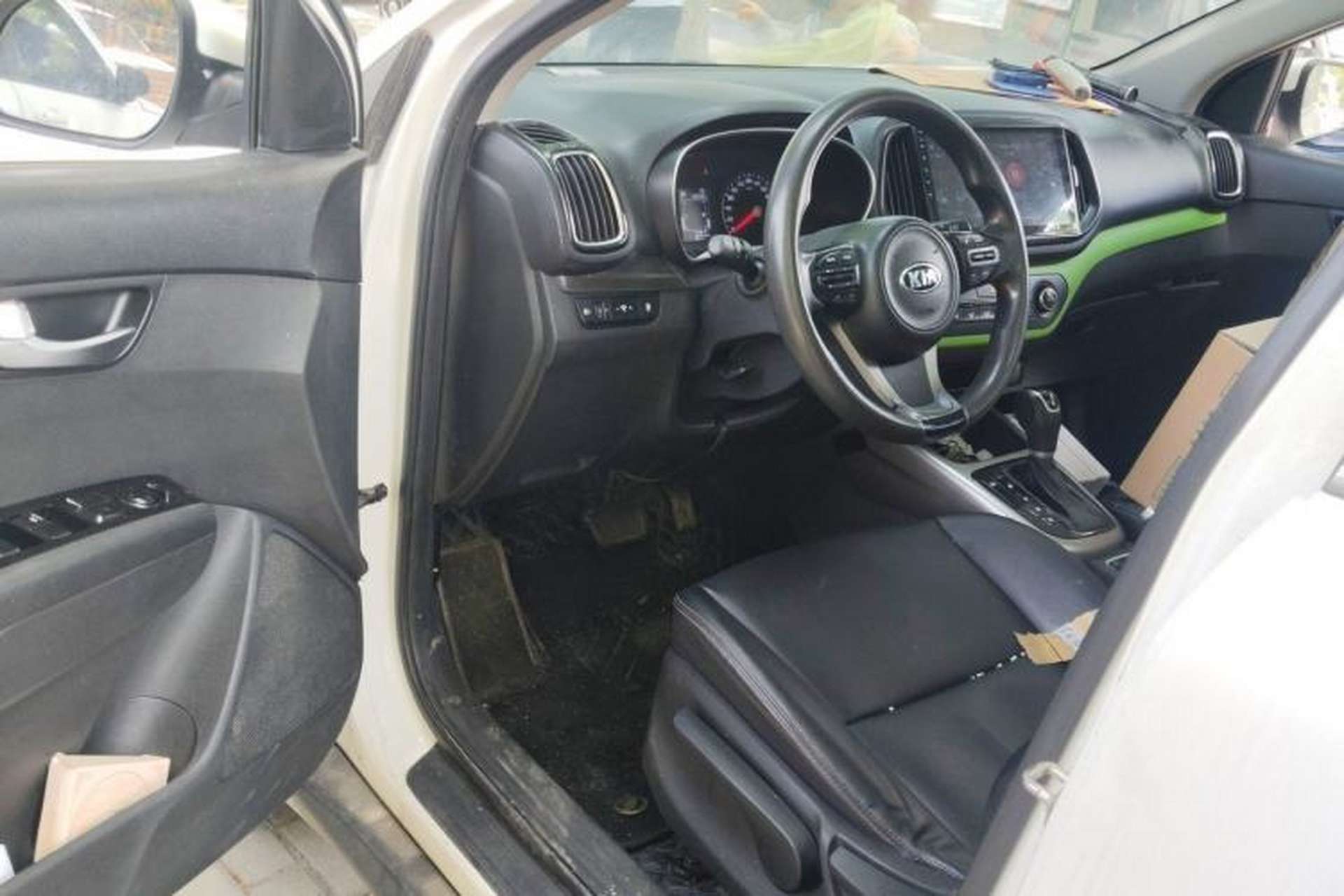 Used Kia KX3 2015 1.6L Automatic Two-Wheel Drive DLX Driver Seat