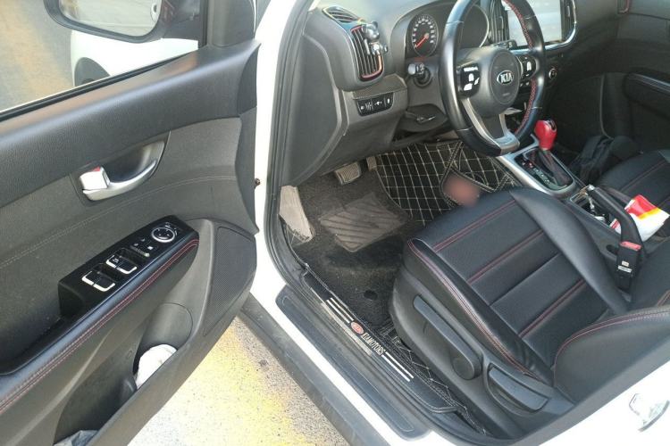 Used Kia KX3 2015 1.6T Automatic Two-Wheel Drive DLX Driver Seat