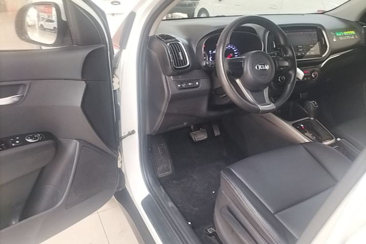 Used Kia KX3 2015 1.6L Automatic Two-Wheel Drive DLX Driver Seat
