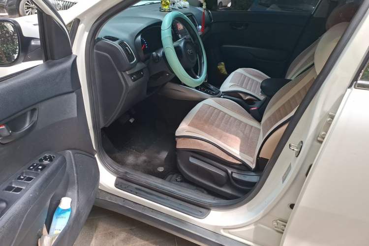 Used Kia KX3 2015 1.6L Automatic Two-Wheel Drive GLS Driver Seat
