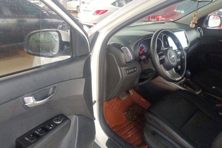 Used Kia KX3 2015 1.6L Automatic Two-Wheel Drive DLX Driver Seat