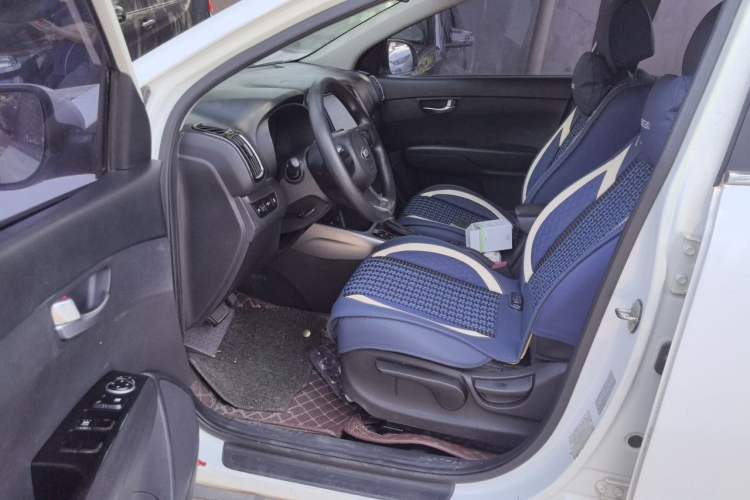 Used Kia KX3 2015 1.6L Automatic Two-Wheel Drive DLX Driver Seat