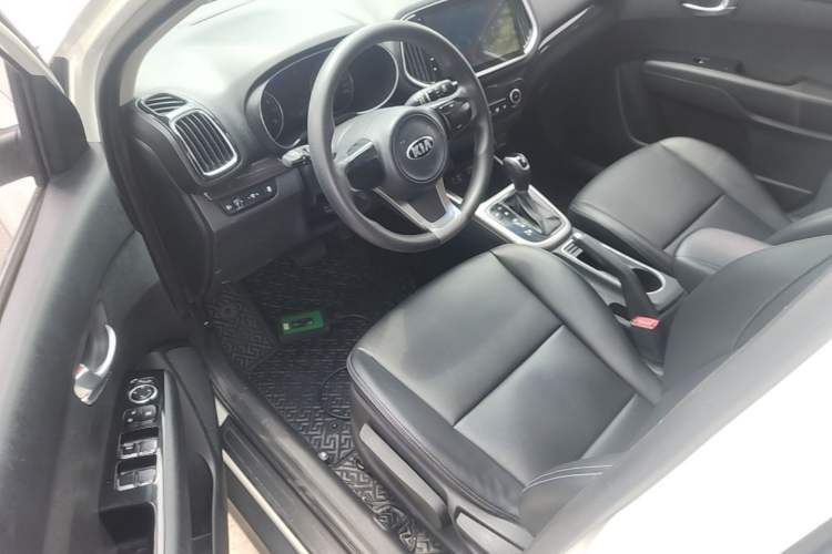 Used Kia KX3 2015 1.6L Automatic Two-Wheel Drive DLX Driver Seat