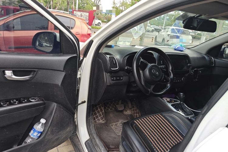 Used Kia KX3 2015 1.6L Automatic Two-Wheel Drive DLX Driver Seat