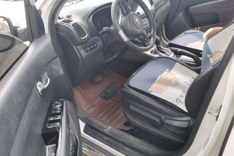 Used Kia KX3 2015 1.6L Automatic Two-Wheel Drive DLX Driver Seat