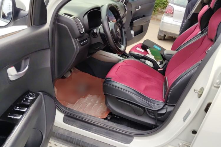 Used Kia KX3 2015 1.6L Automatic Two-Wheel Drive DLX Driver Seat