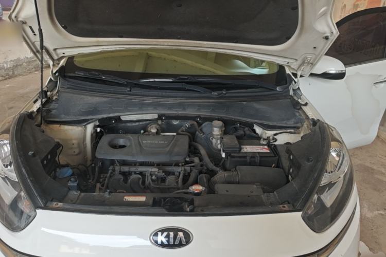 Used Kia KX3 2015 1.6L Automatic Two-Wheel Drive DLX Engine Bay
