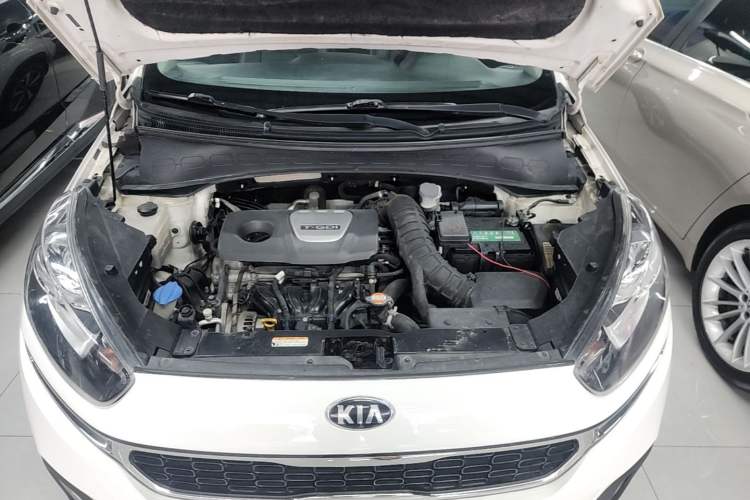 Used Kia KX3 2015 1.6T Automatic Two-Wheel Drive DLX Engine Bay