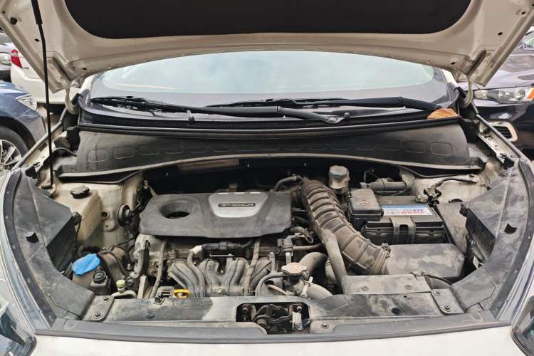 Used Kia KX3 2015 1.6T Automatic Two-Wheel Drive DLX Engine Bay