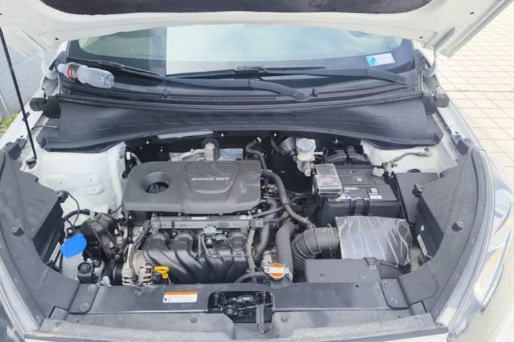 Used Kia KX3 2015 1.6L Automatic Two-Wheel Drive DLX Engine Bay