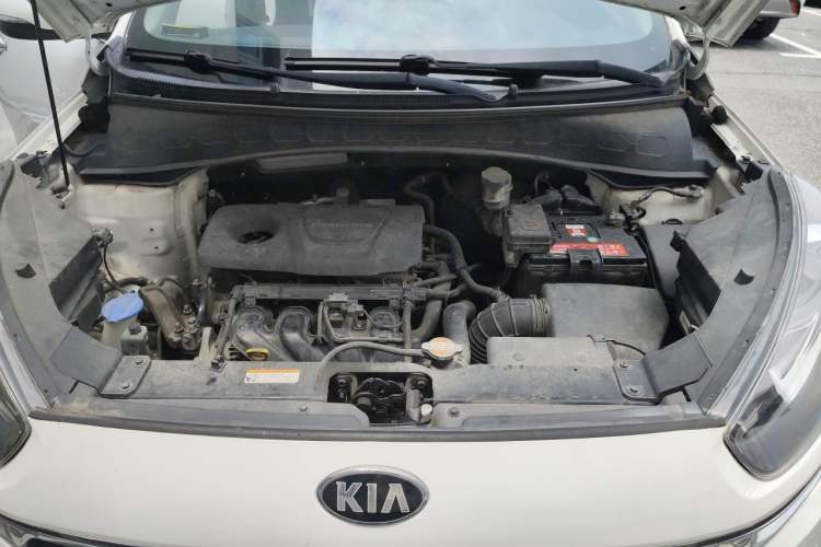 Used Kia KX3 2015 1.6L Automatic Two-Wheel Drive DLX Engine Bay