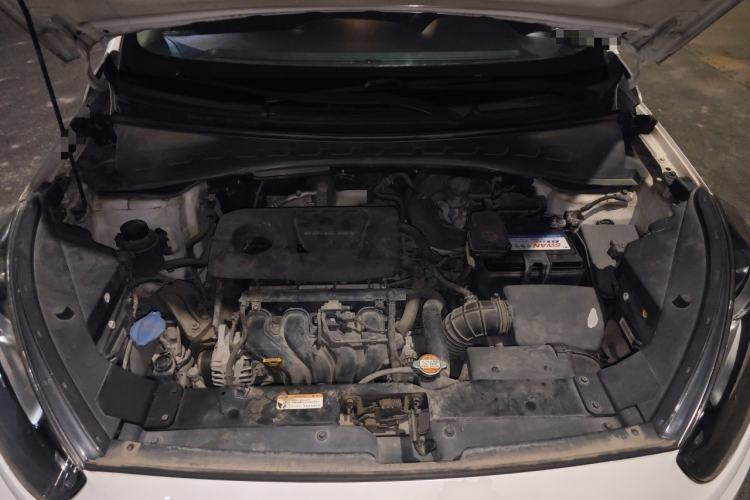 Used Kia KX3 2015 1.6L Manual Two-Wheel-Drive GLS Engine Bay