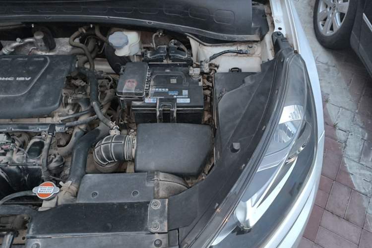 Used Kia KX3 2015 1.6L Automatic Two-Wheel Drive DLX Engine Bay Left