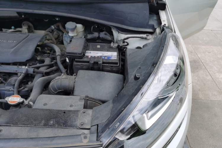 Used Kia KX3 2015 1.6L Automatic Two-Wheel Drive DLX Engine Bay Left