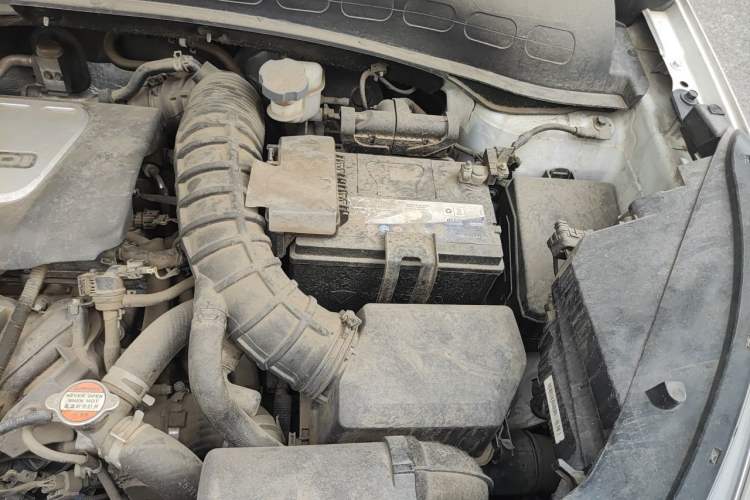 Used Kia KX3 2015 1.6T Automatic Two-Wheel Drive DLX Engine Bay Left
