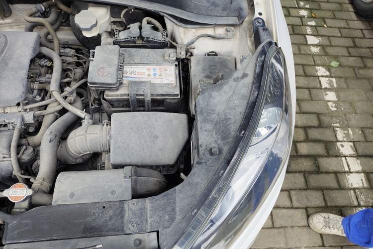 Used Kia KX3 2015 1.6L Automatic Two-Wheel Drive DLX Engine Bay Left