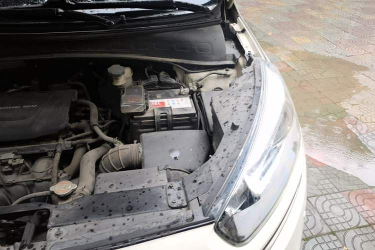 Used Kia KX3 2015 1.6L Automatic Two-Wheel Drive DLX Engine Bay Left