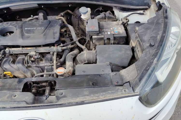 Used Kia KX3 2015 1.6L Automatic Two-Wheel Drive DLX Engine Bay Left