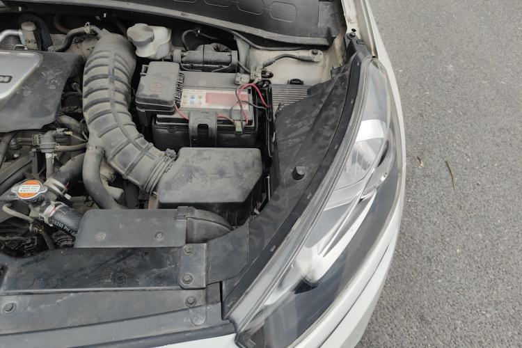 Used Kia KX3 2015 1.6T Automatic Two-Wheel Drive DLX Engine Bay Left