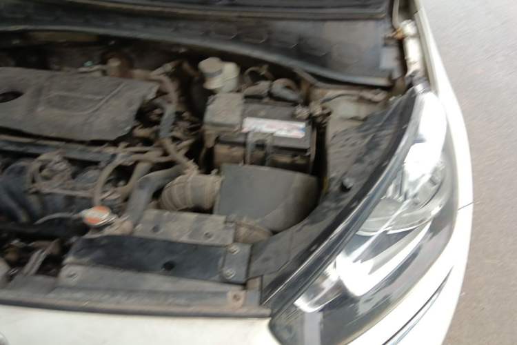 Used Kia KX3 2015 1.6L Automatic Two-Wheel Drive DLX Engine Bay Left