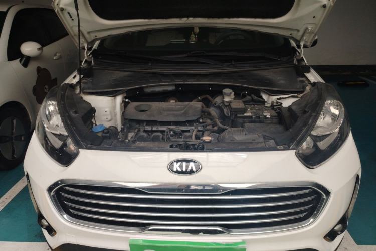 Used Kia KX3 2015 1.6L Automatic Two-Wheel Drive DLX Engine Bay