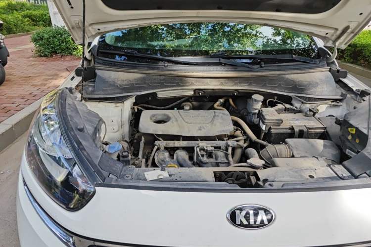 Used Kia KX3 2015 1.6L Automatic Two-Wheel Drive DLX Engine Bay Right