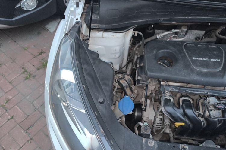 Used Kia KX3 2015 1.6L Automatic Two-Wheel Drive DLX Engine Bay Right