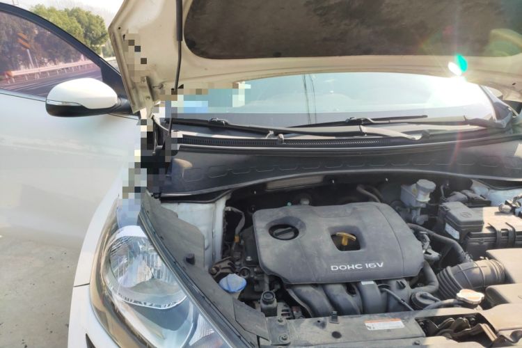 Used Kia KX3 2015 2.0L Automatic Two-Wheel Drive DLX Engine Bay Right