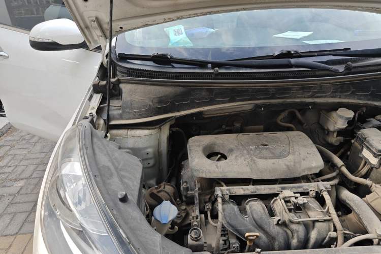 Used Kia KX3 2015 1.6L Automatic Two-Wheel Drive DLX Engine Bay Right