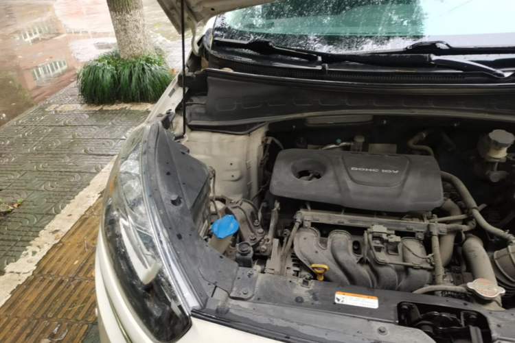Used Kia KX3 2015 1.6L Automatic Two-Wheel Drive DLX Engine Bay Right