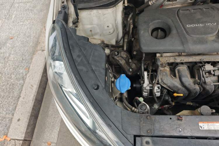 Used Kia KX3 2015 1.6L Automatic Two-Wheel Drive DLX Engine Bay Right