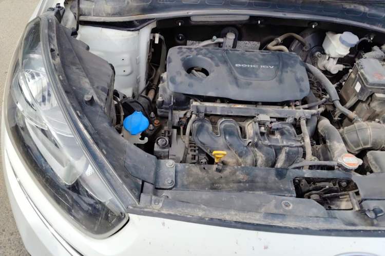 Used Kia KX3 2015 1.6L Automatic Two-Wheel Drive DLX Engine Bay Right