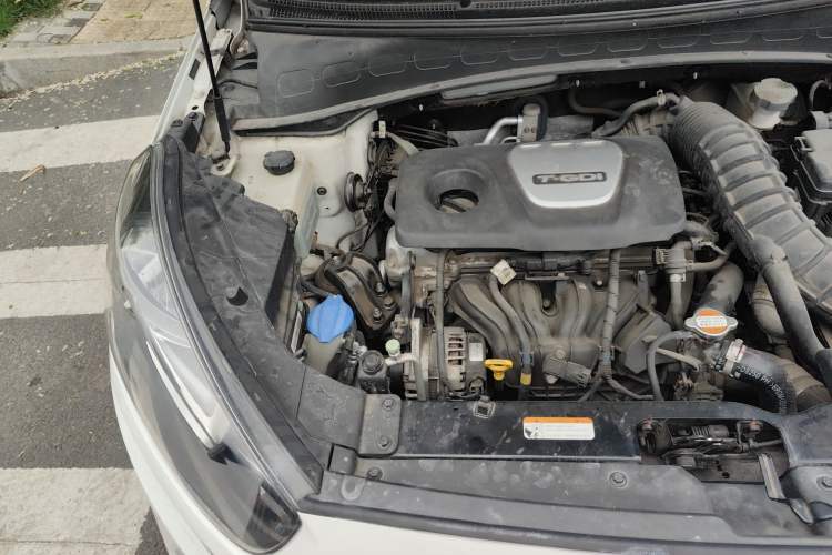 Used Kia KX3 2015 1.6T Automatic Two-Wheel Drive DLX Engine Bay Right