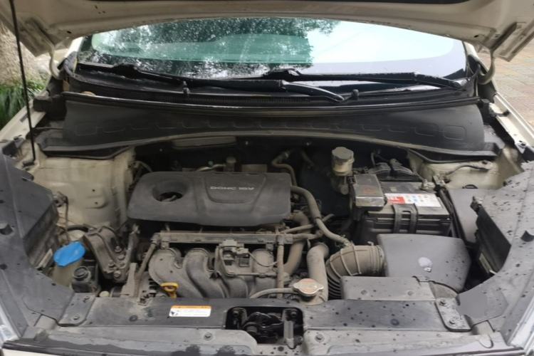 Used Kia KX3 2015 1.6L Automatic Two-Wheel Drive DLX Engine Bay