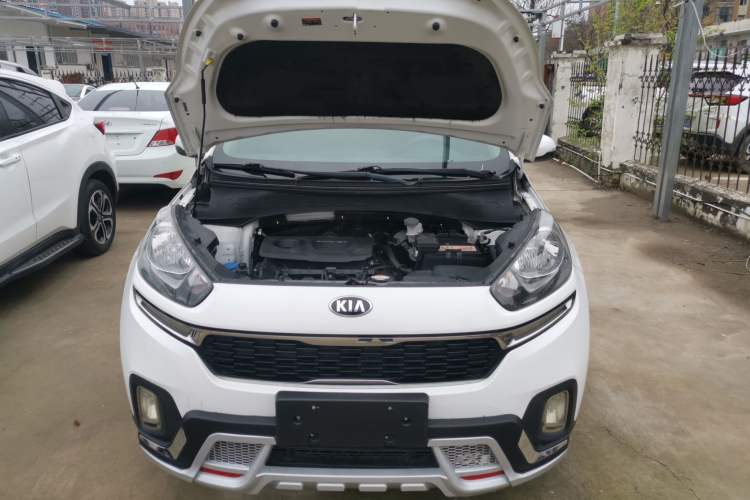 Used Kia KX3 2015 1.6L Automatic Two-Wheel Drive DLX Engine Bay