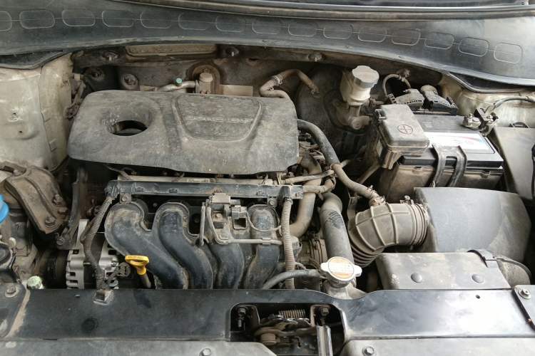 Used Kia KX3 2015 1.6L Automatic Two-Wheel Drive DLX Engine Bay
