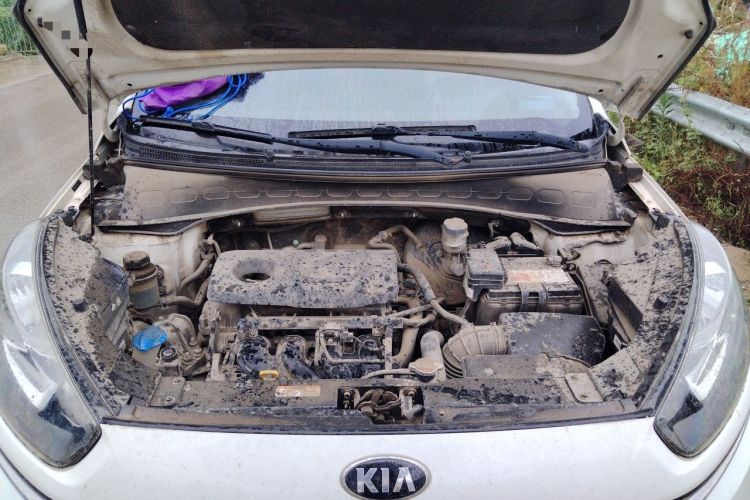 Used Kia KX3 2015 1.6L Automatic Two-Wheel Drive GLS Engine Bay