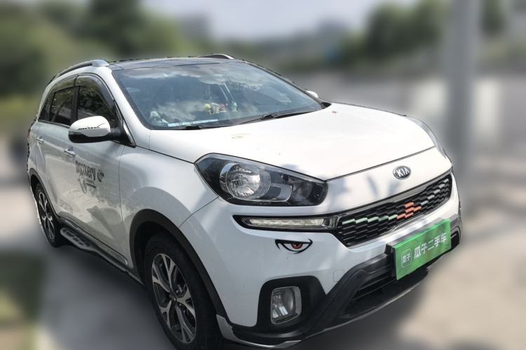 Used Kia KX3 2015 1.6L Automatic Two-Wheel Drive DLX Exterior 2
