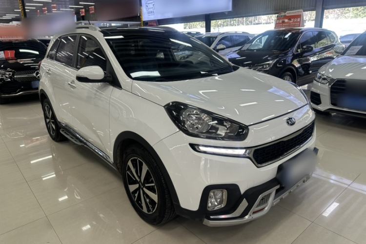 Used Kia KX3 2015 1.6T Automatic Two-Wheel Drive DLX Exterior 2