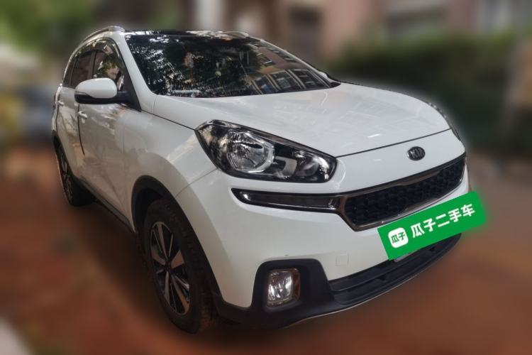 Used Kia KX3 2015 1.6T Automatic Two-Wheel Drive DLX Exterior 2