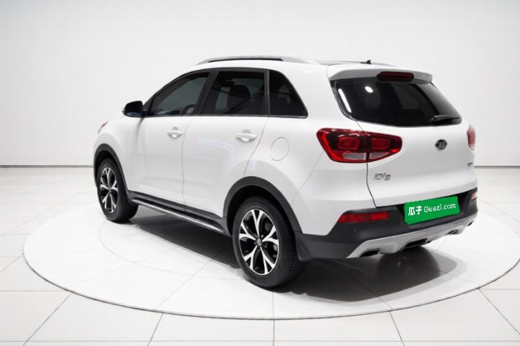 Used Kia KX3 2015 1.6L Automatic Two-Wheel Drive DLX Exterior 3