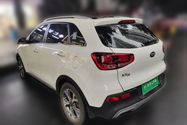 Used Kia KX3 2015 1.6L Automatic Two-Wheel Drive DLX Exterior 3