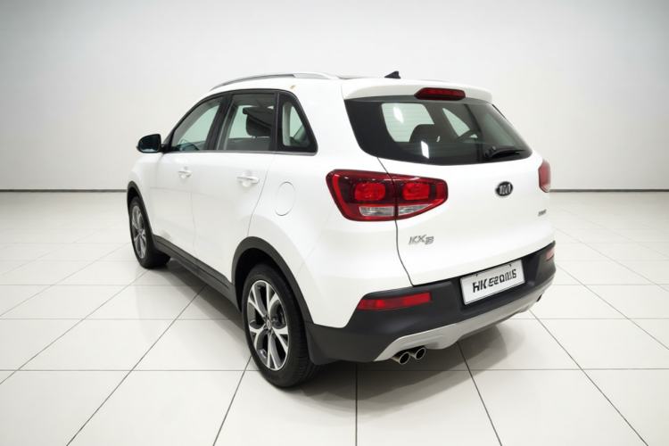 Used Kia KX3 2015 1.6L Automatic Two-Wheel Drive DLX Exterior 3